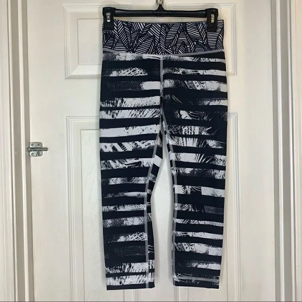 Lululemon Wunder Under Crop II,Shady Palms/Banana Leaf/Gingham Black,White SZ 4